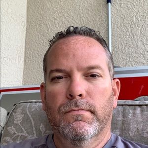 Meet your Posher, Wes